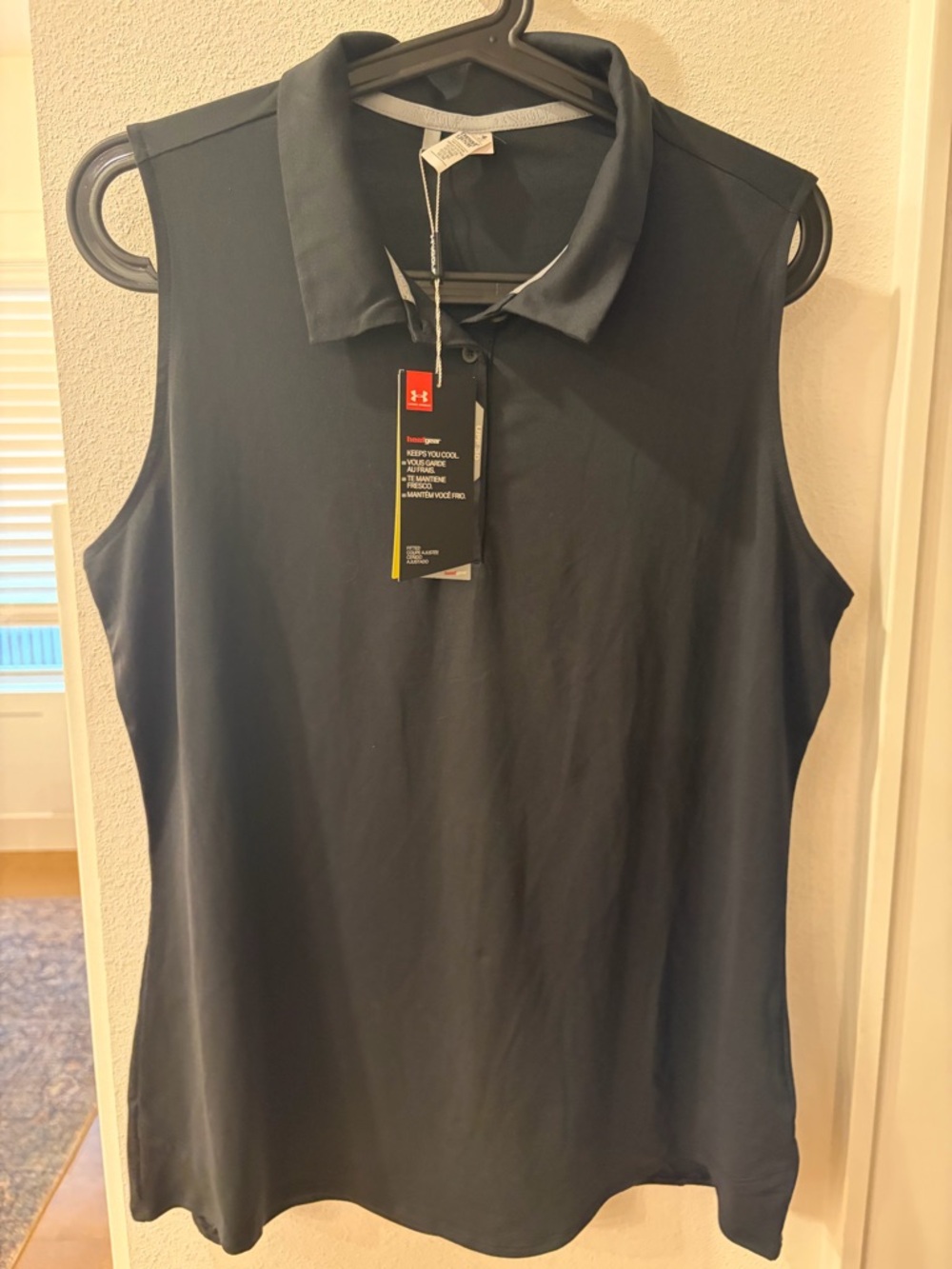 NEW Under Armour Golf Polo Shirt Womens L Black Heat Gear UPF 30 Sleeveless